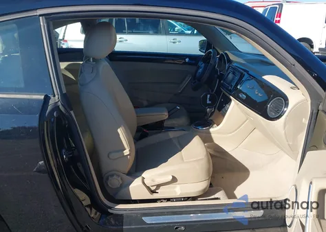 2013 Volkswagen Beetle 2.5L из США, поврежденный, VIN 3VWJX7AT4DM614082